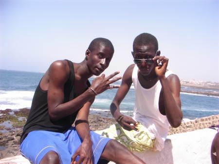 B�gu�z nigger'z 2B�dax� Crew 4life