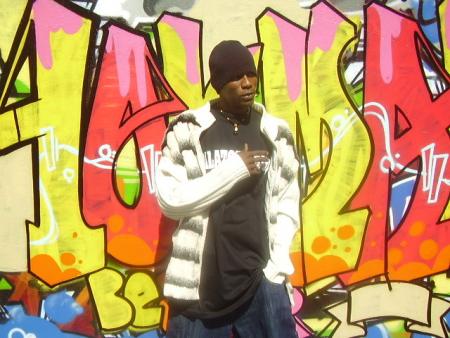 fkneux station a.ka Ouzer the mic uzer