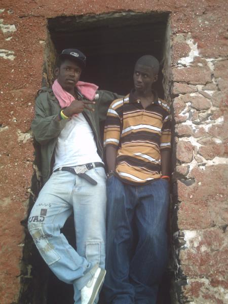 DI$$ n Fugitif � la porte all�e 100 retour