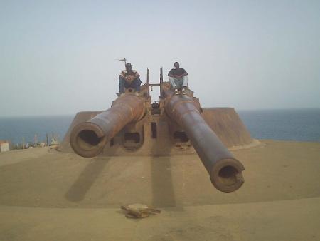 Thi kaw chard de combat tention au feck nigger