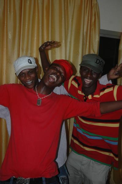 contane, r�tane ak b�ggu�